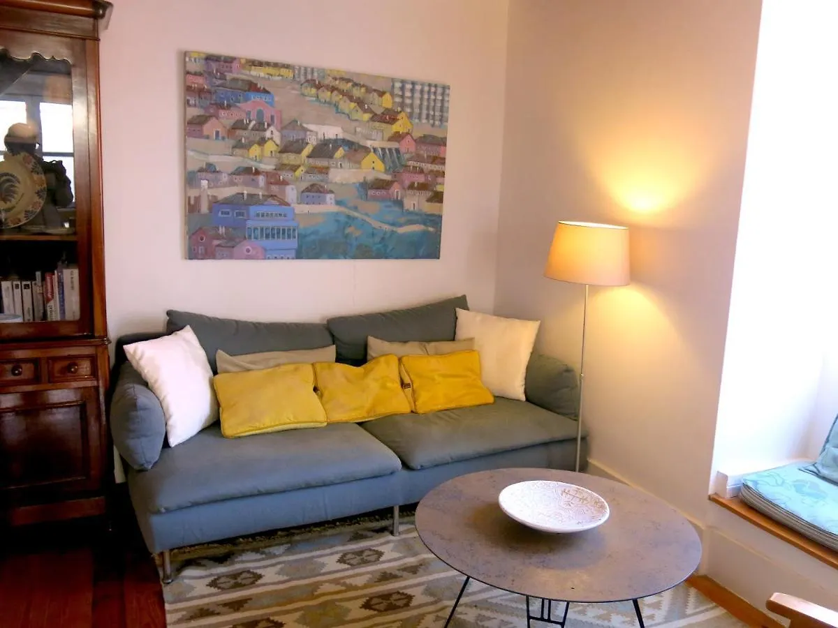 Magnificent Duplex In Mouraria Appartamento Lisbona