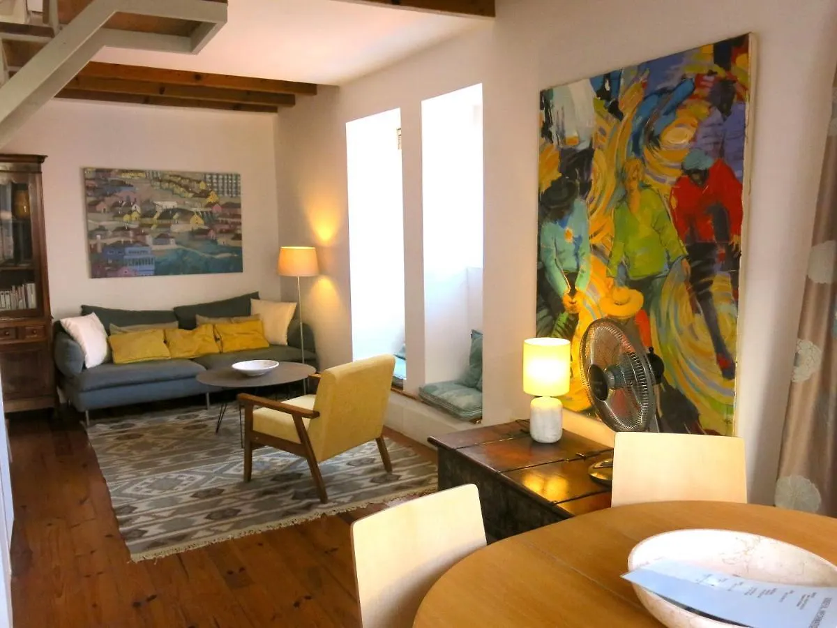 Magnificent Duplex In Mouraria Appartamento Lisbona