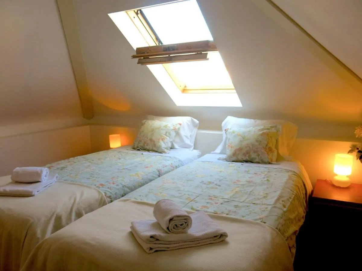 LisboaMagnificent Duplex In Mourariaアパートメント ポルトガル
